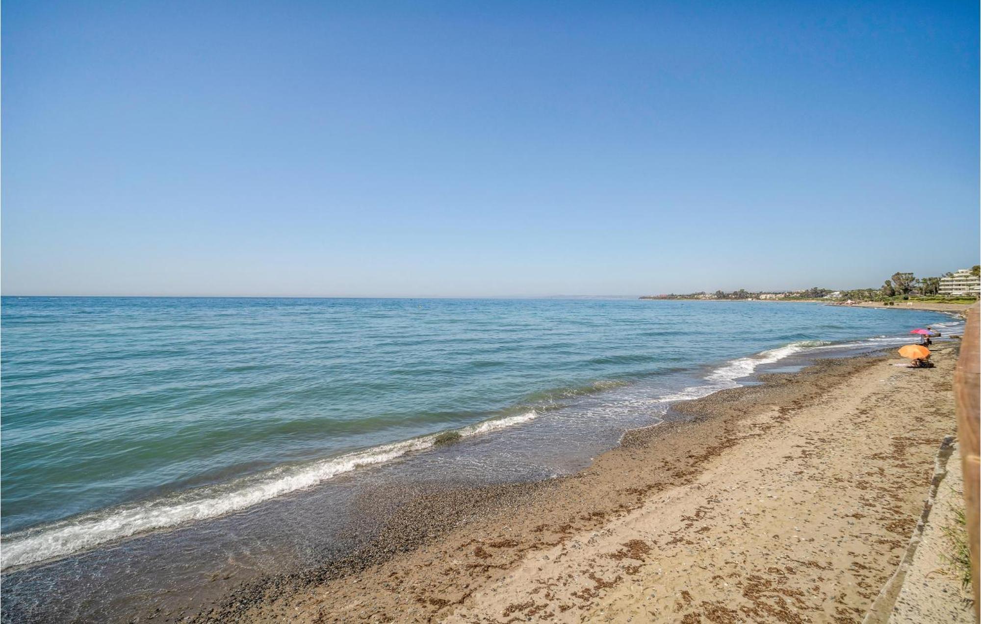 Сasa de vacaciones Lovely In With Kitchen Estepona