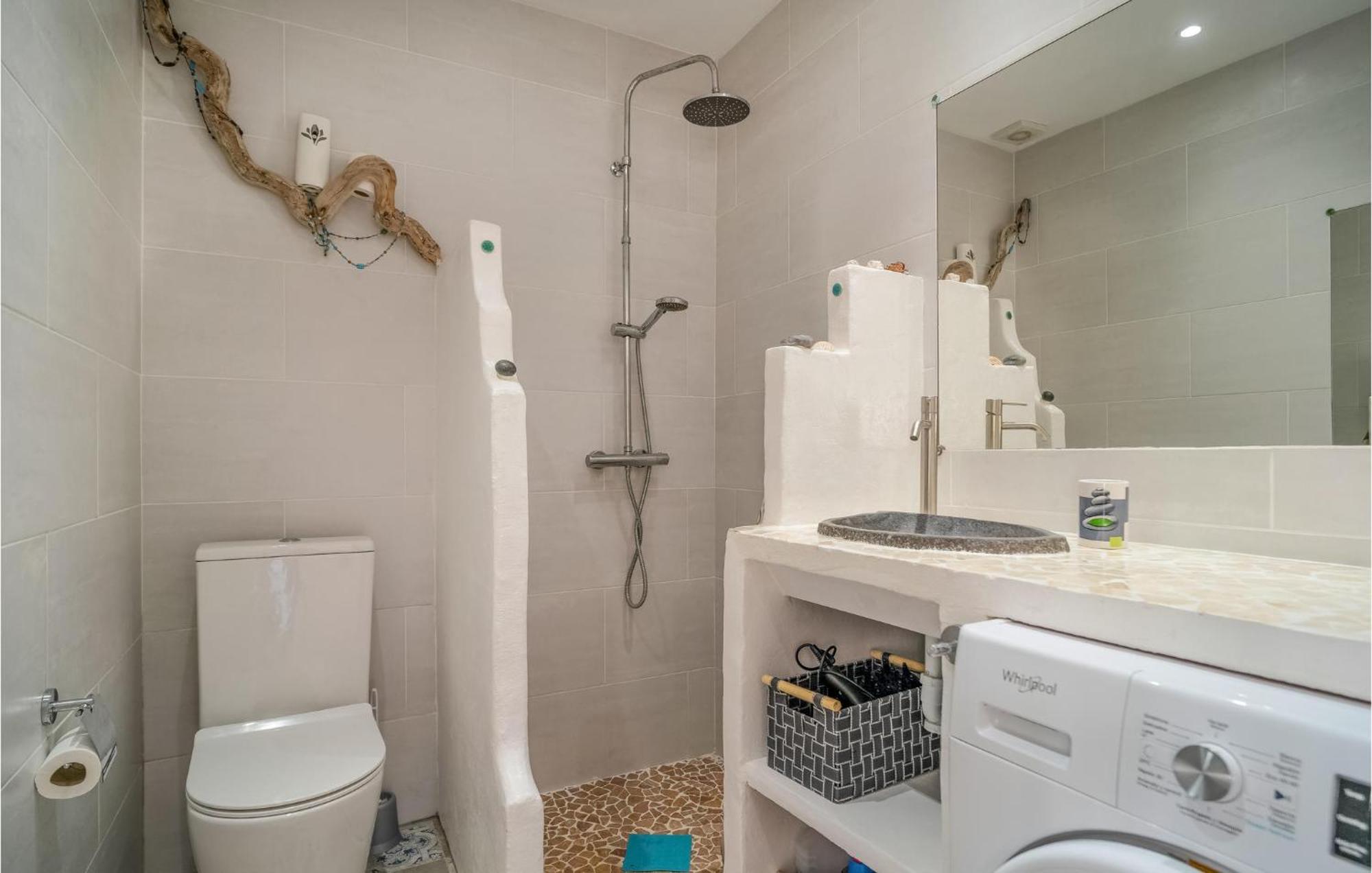 Сasa de vacaciones Lovely In With Kitchen Estepona